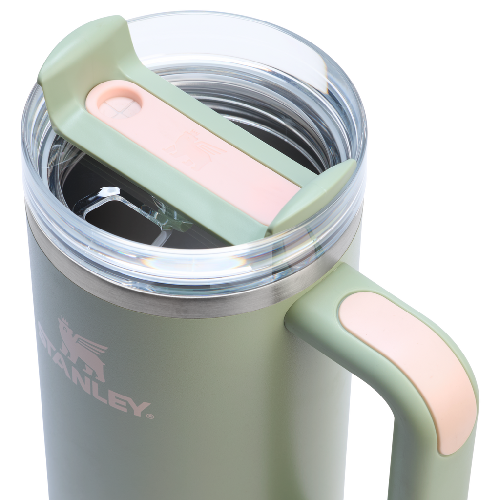 Large Capacity The Quencher H2.0 Flowstate Tumbler | Stanley Create D331C - Double-Wall Vacuum Insulated Travel Tumbler with Straw Detail